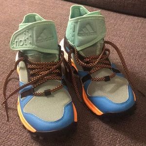 Adidas supernova riot trail sneakers. Not worn.